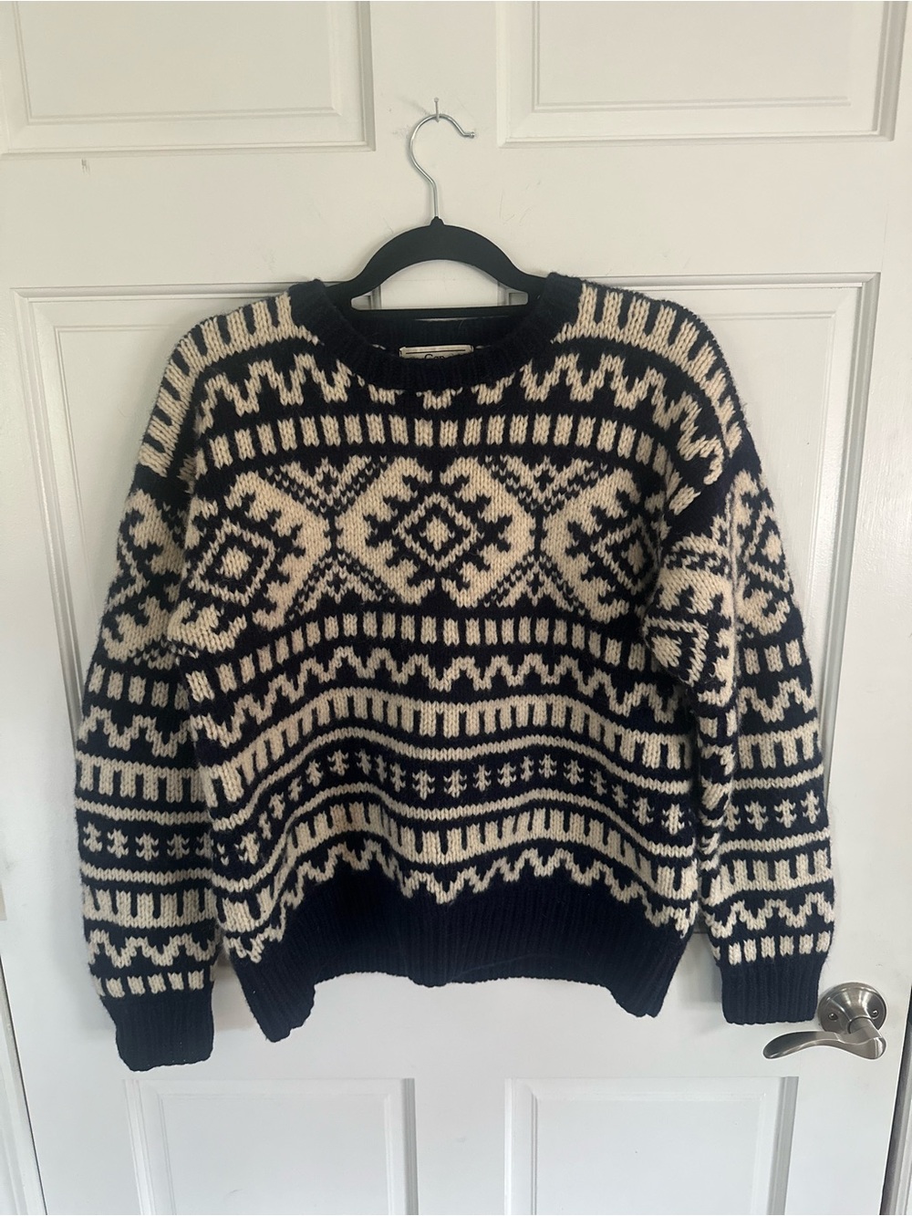 Vintage GAP oversized Fair Isle wool crewneck Sweater Size small Navy & Cream
